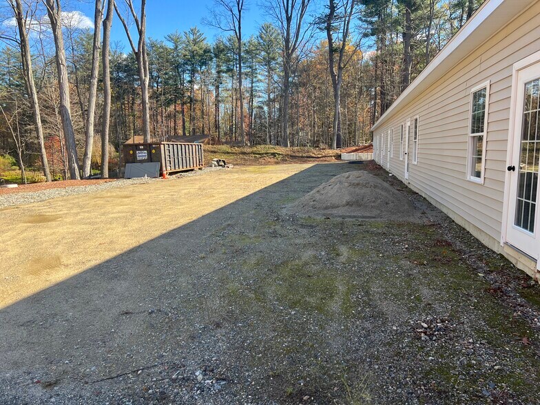 188 E Main St, Georgetown, MA à vendre - Photo de l’immeuble – Image 3 sur 5