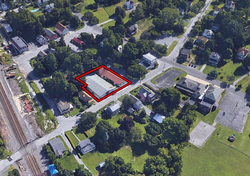 506 River Rd, Staatsburg, NY à vendre - Photo de l’immeuble – Image 2 sur 3