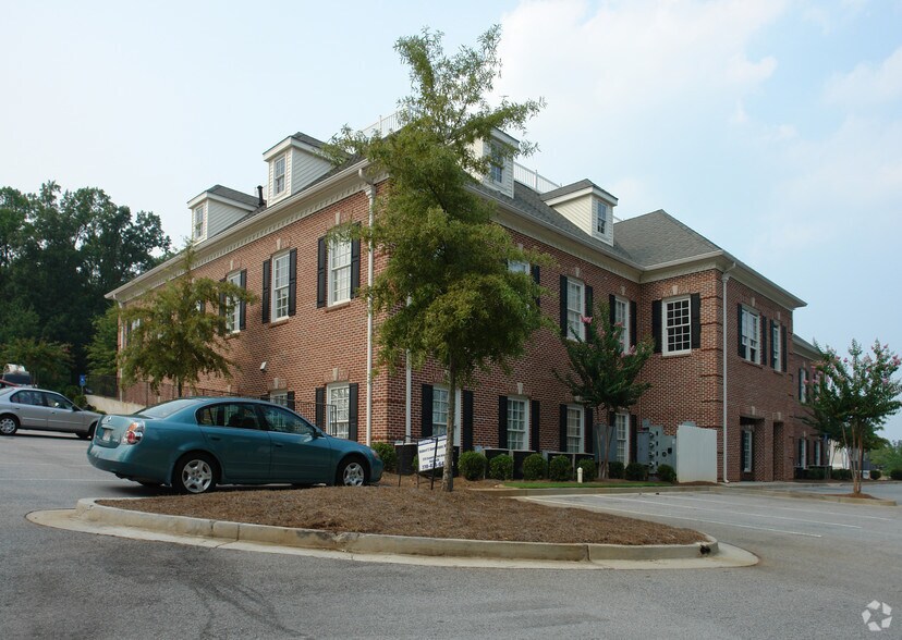 225 Country Club Dr, Stockbridge, GA à vendre - Photo de l’immeuble – Image 3 sur 10