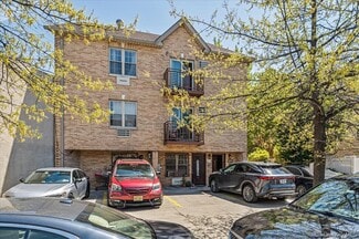 Plus de détails pour 2465 45th St, Astoria, NY - Logement à vendre