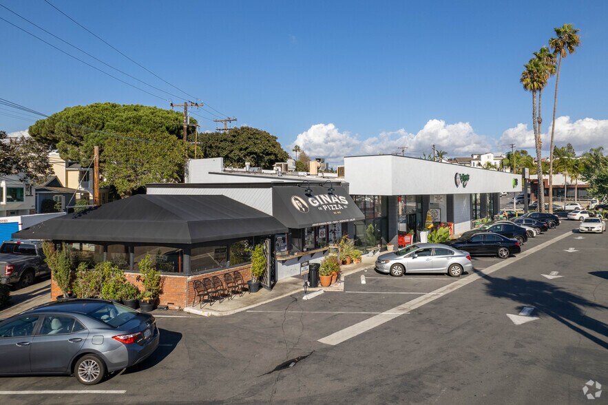 3049 E Coast Hwy, Corona Del Mar, CA à louer - Photo de l’immeuble – Image 2 sur 14
