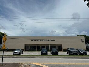 3765 Investment Ln, Riviera Beach, FL à louer Photo intérieure– Image 1 sur 4