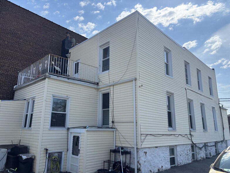 3205 Lafayette Ave, Bronx, NY à vendre - Photo de l’immeuble – Image 2 sur 10