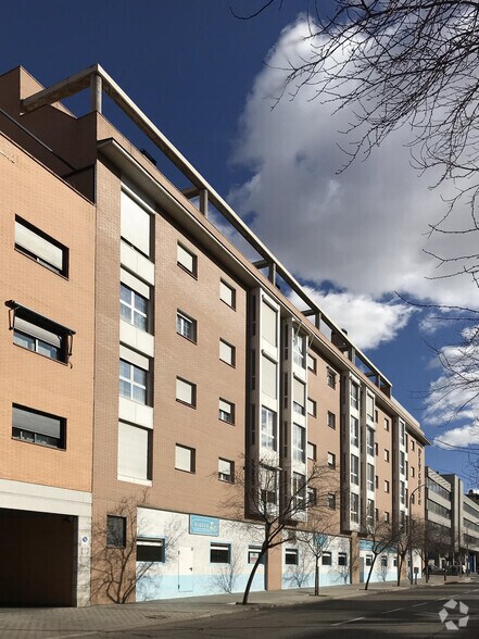 Calle Sodio, 3 A, Madrid, Madrid à louer - Photo de l’immeuble – Image 2 sur 3