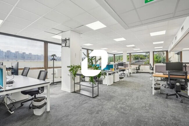 Plus de détails pour Bureau à louer