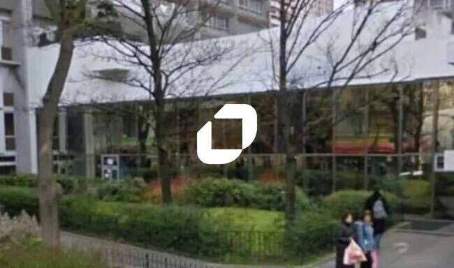 Plus de détails pour Local commercial à vendre