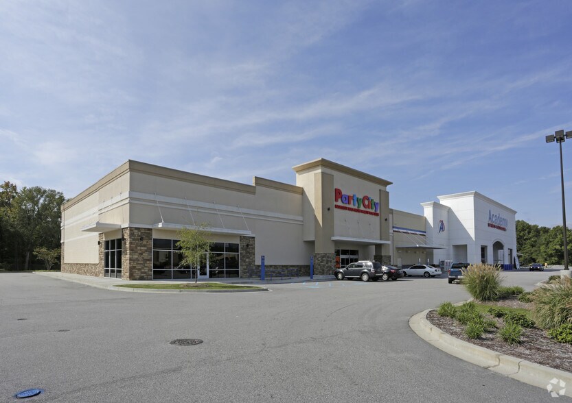 110 Woody Jones Blvd, Florence, SC à louer - Photo principale – Image 3 sur 10