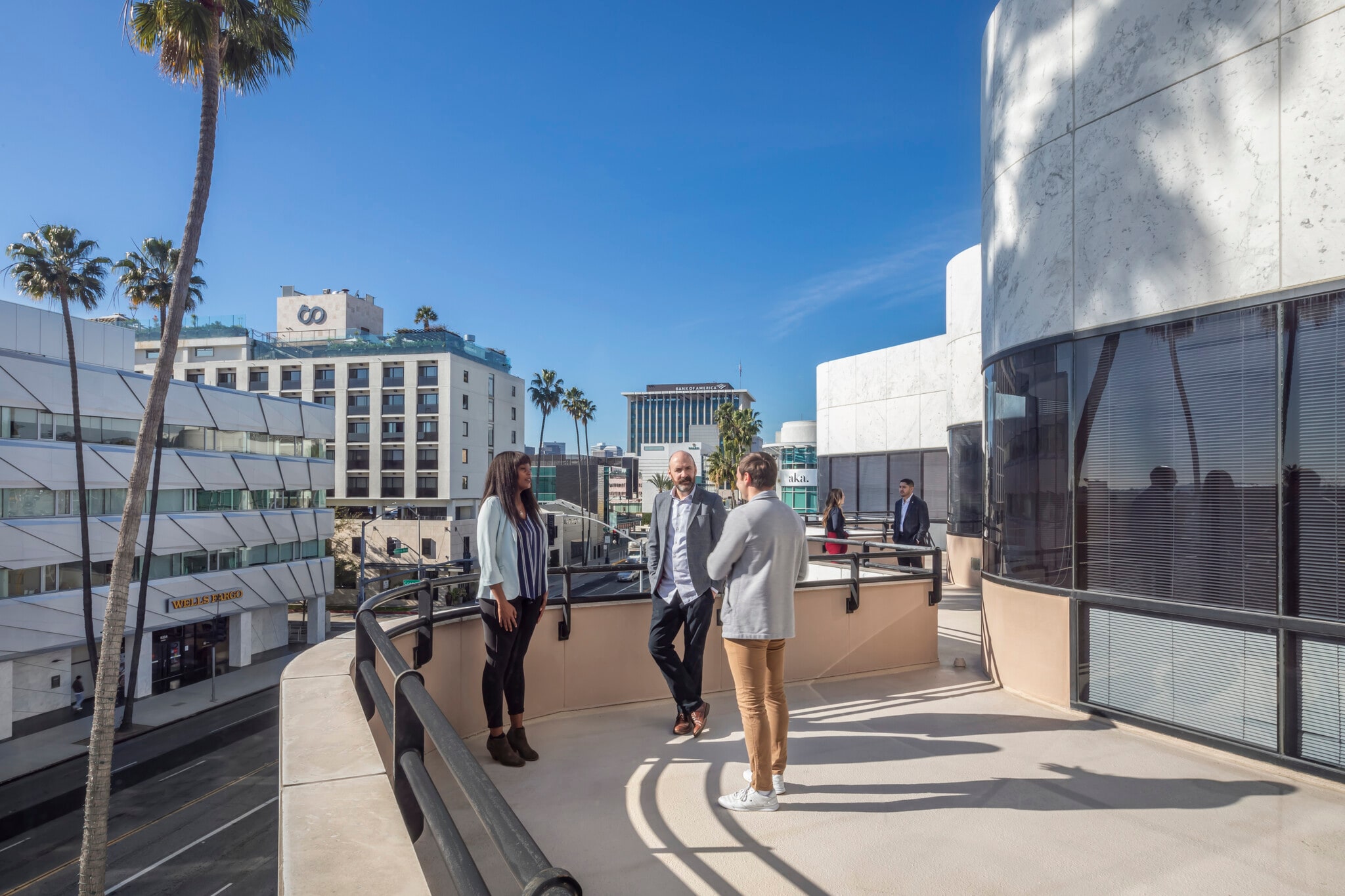 100 N Crescent Dr, Beverly Hills, CA à louer Photo intérieure– Image 1 sur 3