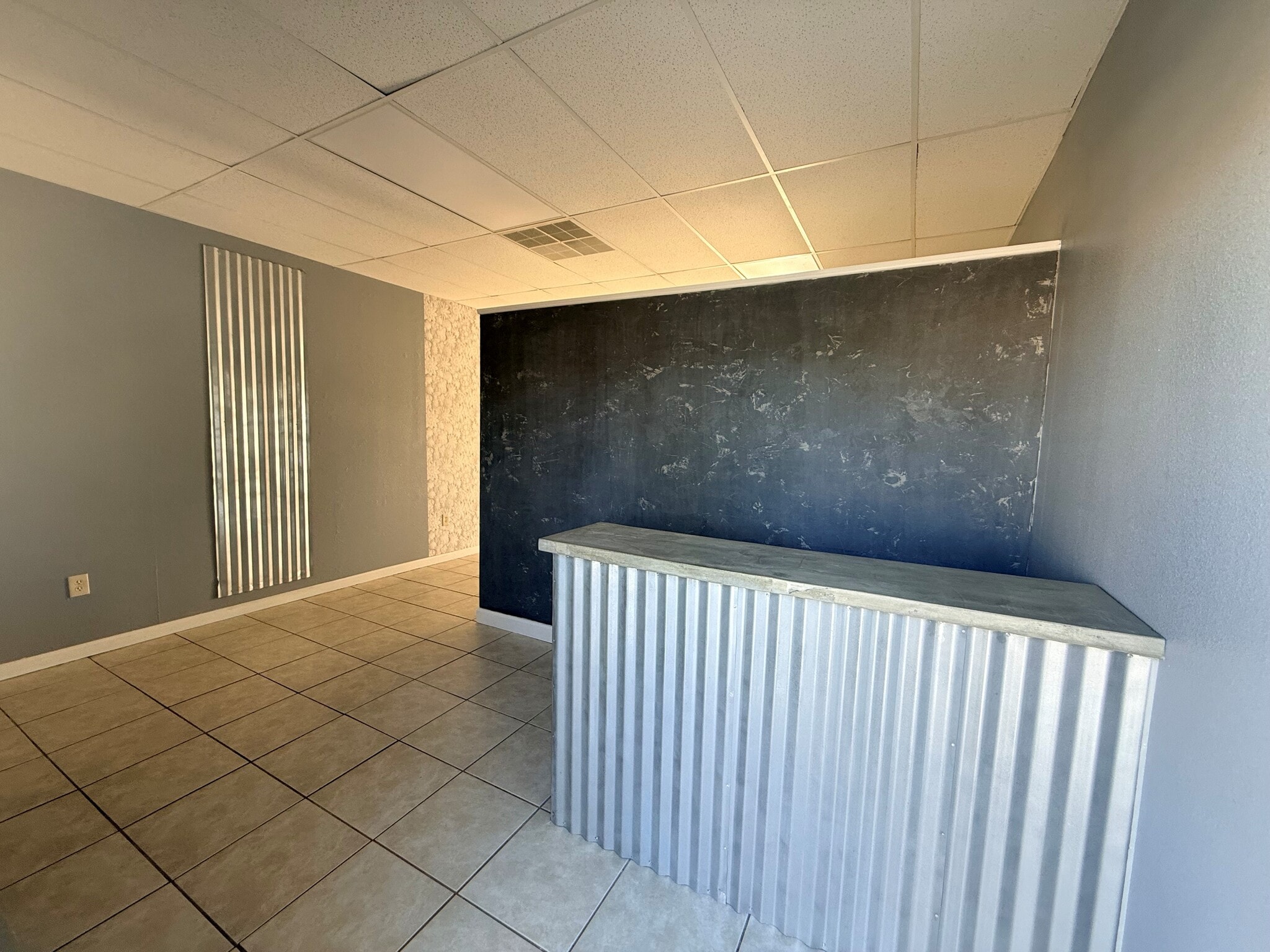 127 Tampa Ave E, Venice, FL à louer Photo intérieure– Image 1 sur 5