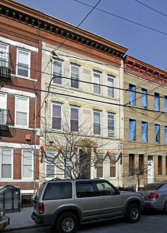 Plus de détails pour 310 28th St, Union City, NJ - Logement à vendre