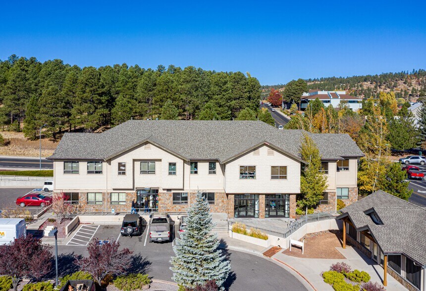 1501 S Yale St, Flagstaff, AZ à louer - Photo de l’immeuble – Image 1 sur 3
