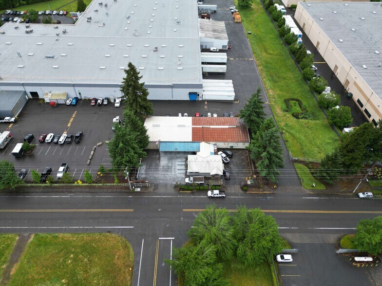 12670 SE Capps Rd, Clackamas, OR à vendre - Aérien – Image 2 sur 3