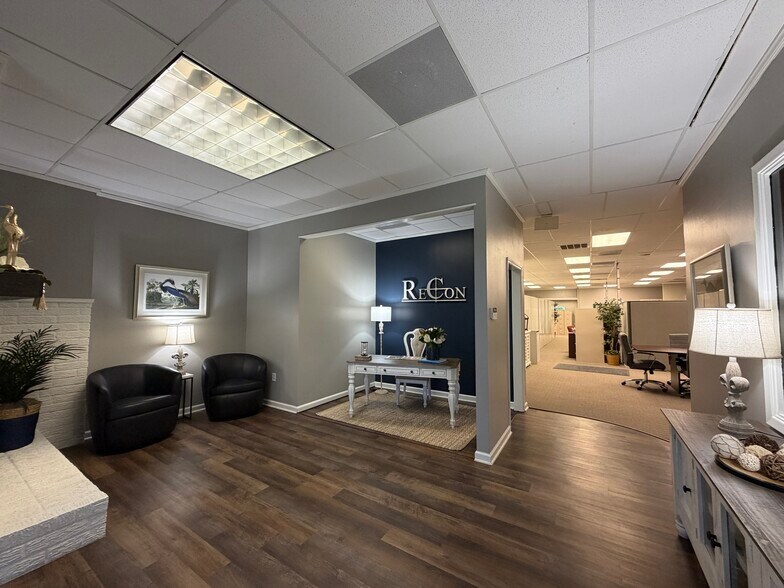 3502 Patrick St, Lake Charles, LA à louer - Photo de l’immeuble – Image 3 sur 14
