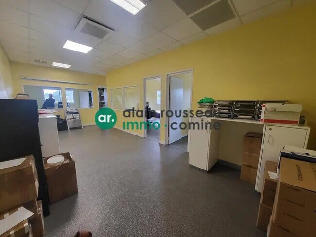 Plus de détails pour Bureau à louer
