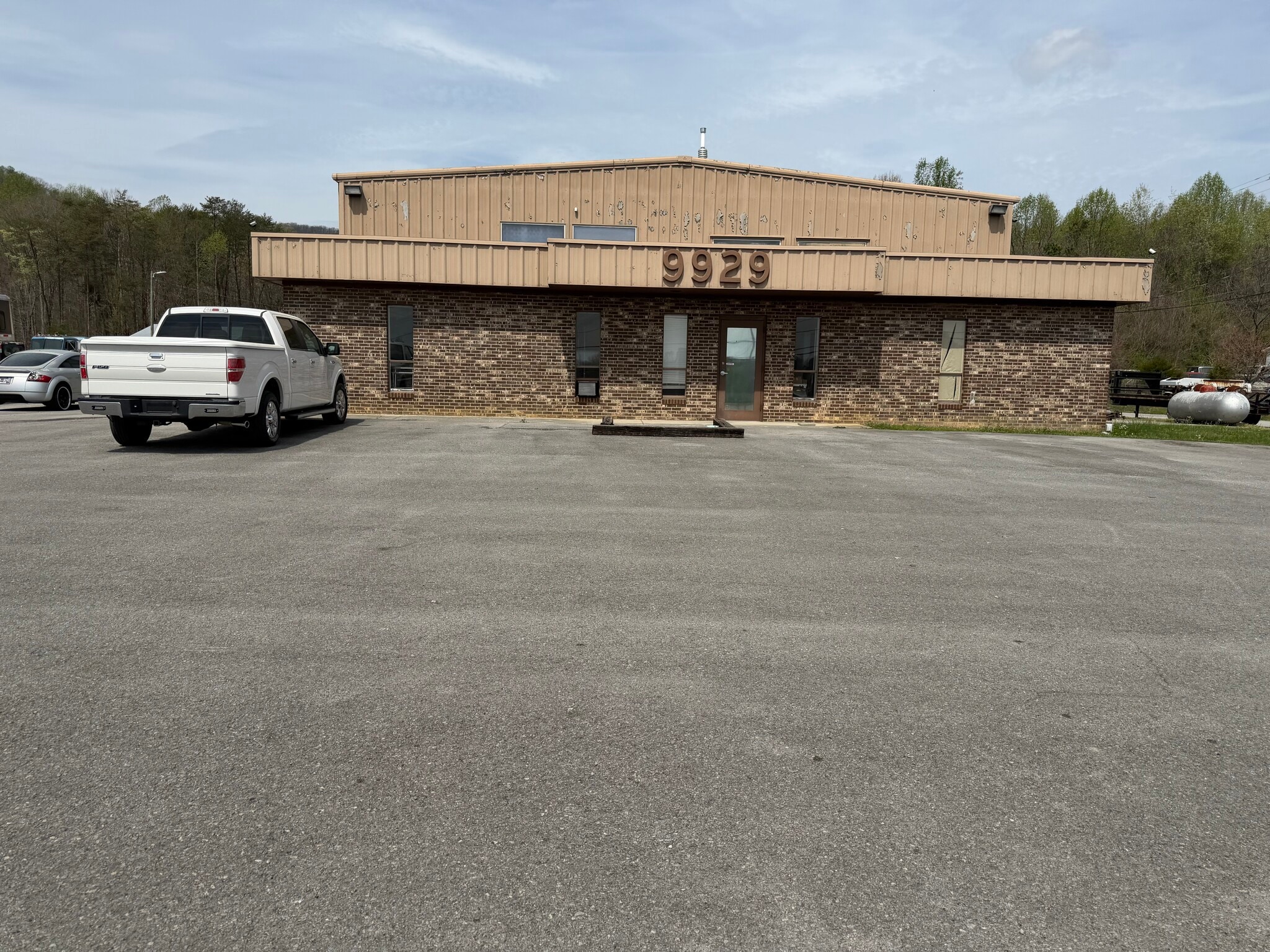 9929 Rutledge Pike, Corryton, TN à louer Photo de l’immeuble– Image 1 sur 2