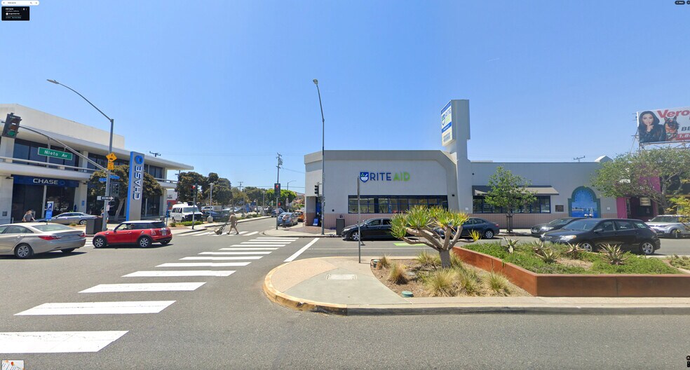 5128 E 2nd St, Long Beach, CA à louer - Photo de l’immeuble – Image 1 sur 7