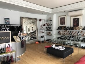 159 Queens Rd, Buckhurst Hill à vendre Photo intérieure– Image 1 sur 2