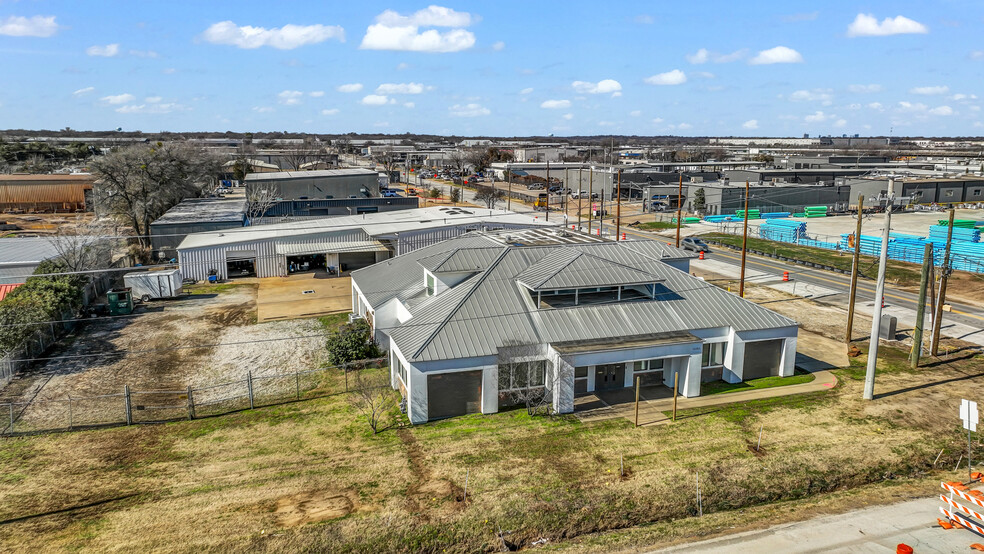 5450 E Loop 820 S, Fort Worth, TX à vendre - Photo de l’immeuble – Image 1 sur 8