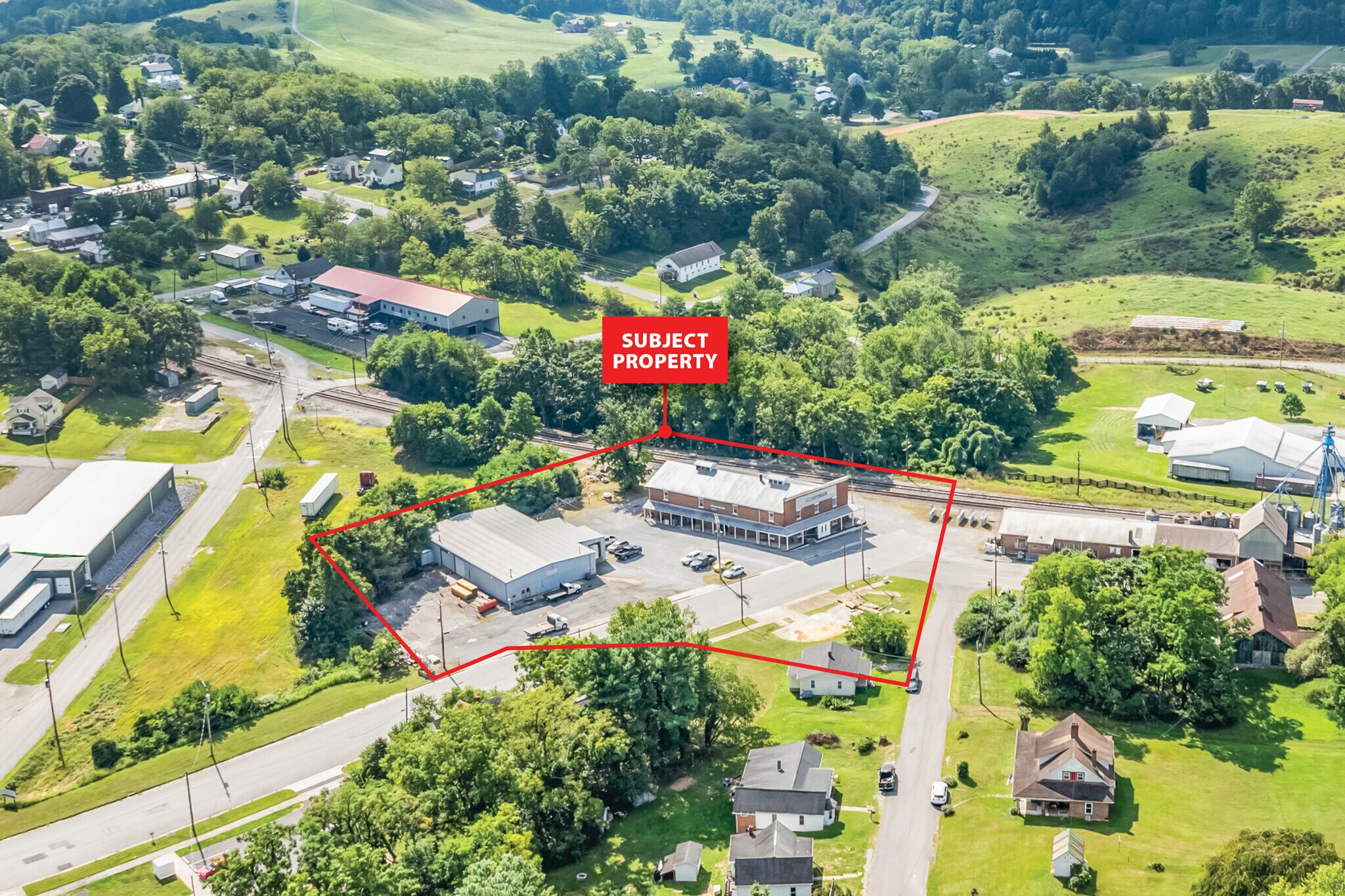 525 W Railroad Ave, Wytheville, VA à vendre Photo de l’immeuble– Image 1 sur 2