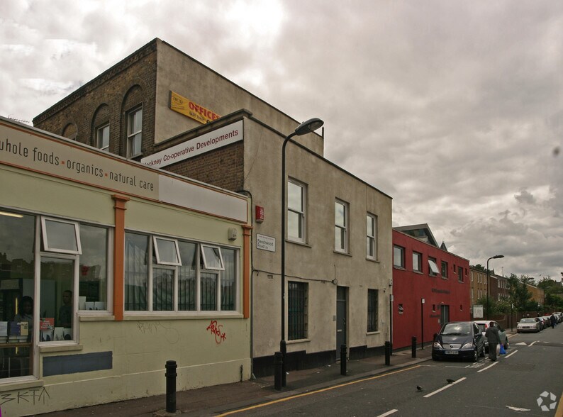 62 Beechwood Rd, Londres à louer - Photo de l’immeuble – Image 3 sur 3