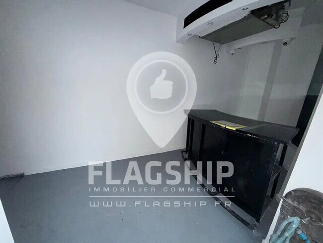 Plus de détails pour Local commercial à louer