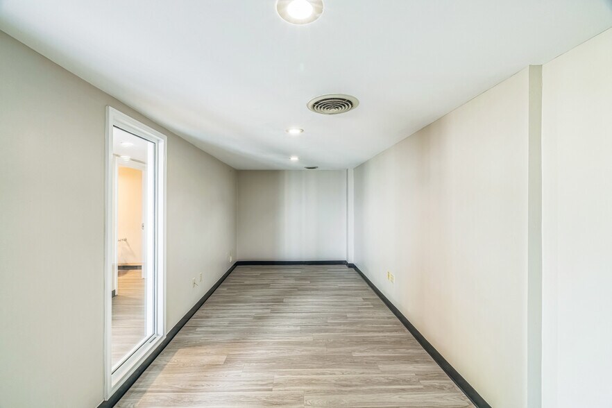 3800 S Holden Rd, Greensboro, NC à vendre - Photo de l’immeuble – Image 3 sur 7