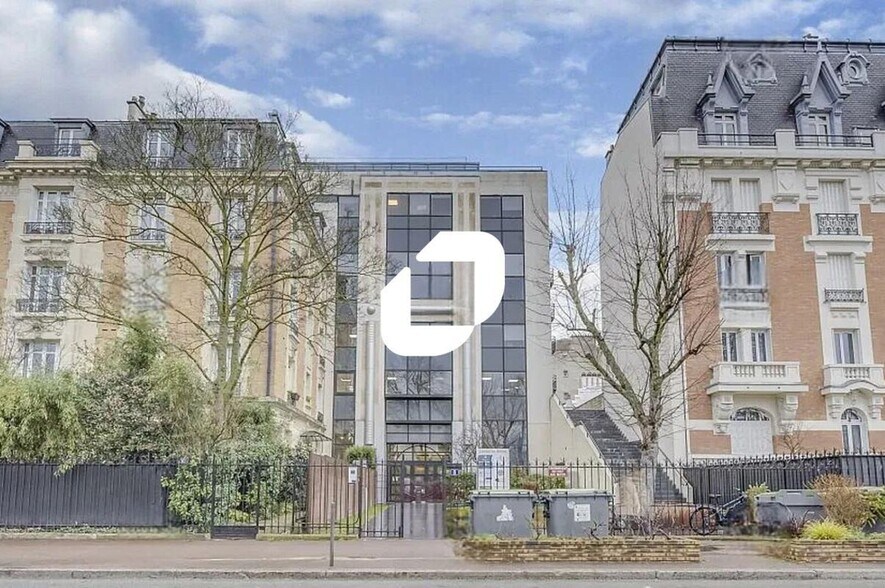Bureau dans Vincennes à louer - Photo de l’immeuble – Image 3 sur 10