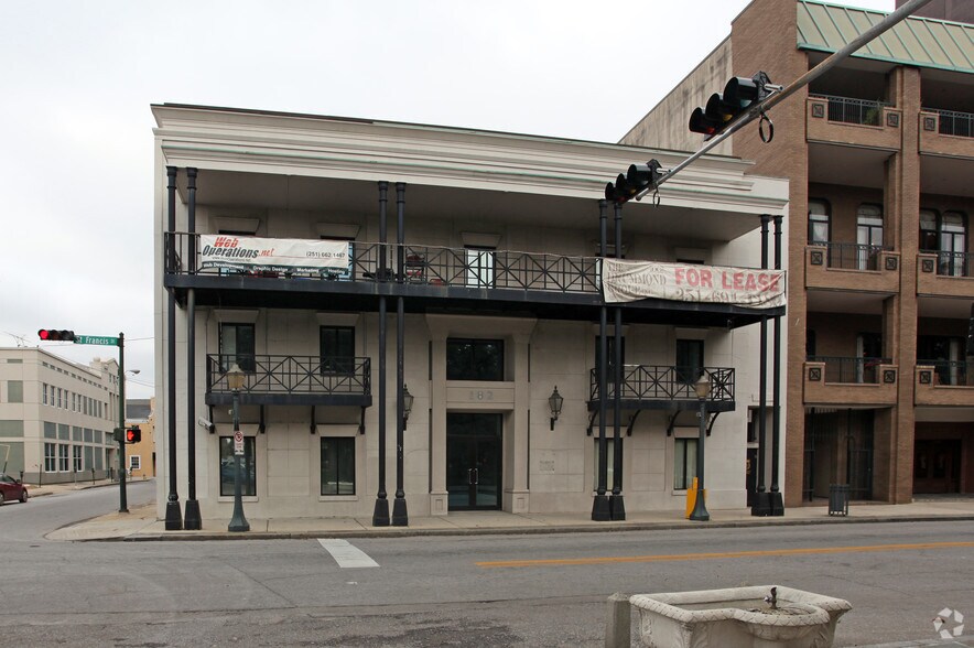 182 St Francis St, Mobile, AL à louer - Photo de l’immeuble – Image 3 sur 7
