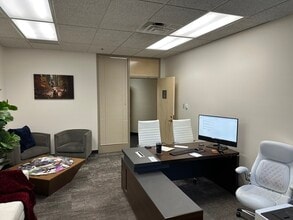 4500 S Lakeshore Dr, Tempe, AZ à louer Photo intérieure– Image 2 sur 6