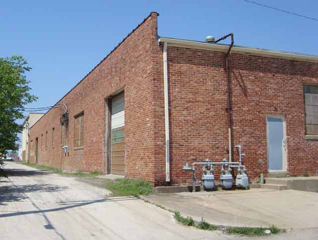 2035 SW Western Ave, Topeka, KS à louer - Photo de l’immeuble – Image 2 sur 3