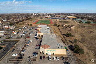 620 N Madison Ave, Derby, KS - Vue aérienne  vue de carte - Image1