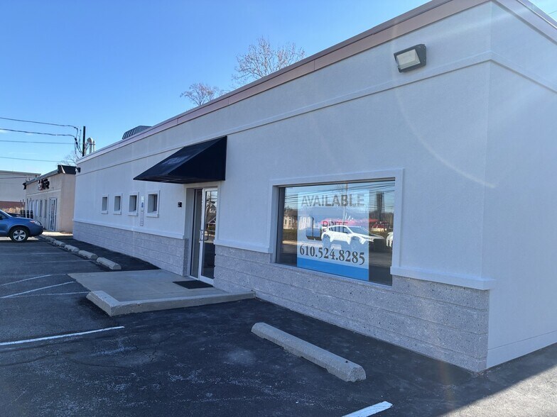 178 Lancaster Ave, Malvern, PA à louer - Photo de l’immeuble – Image 1 sur 9