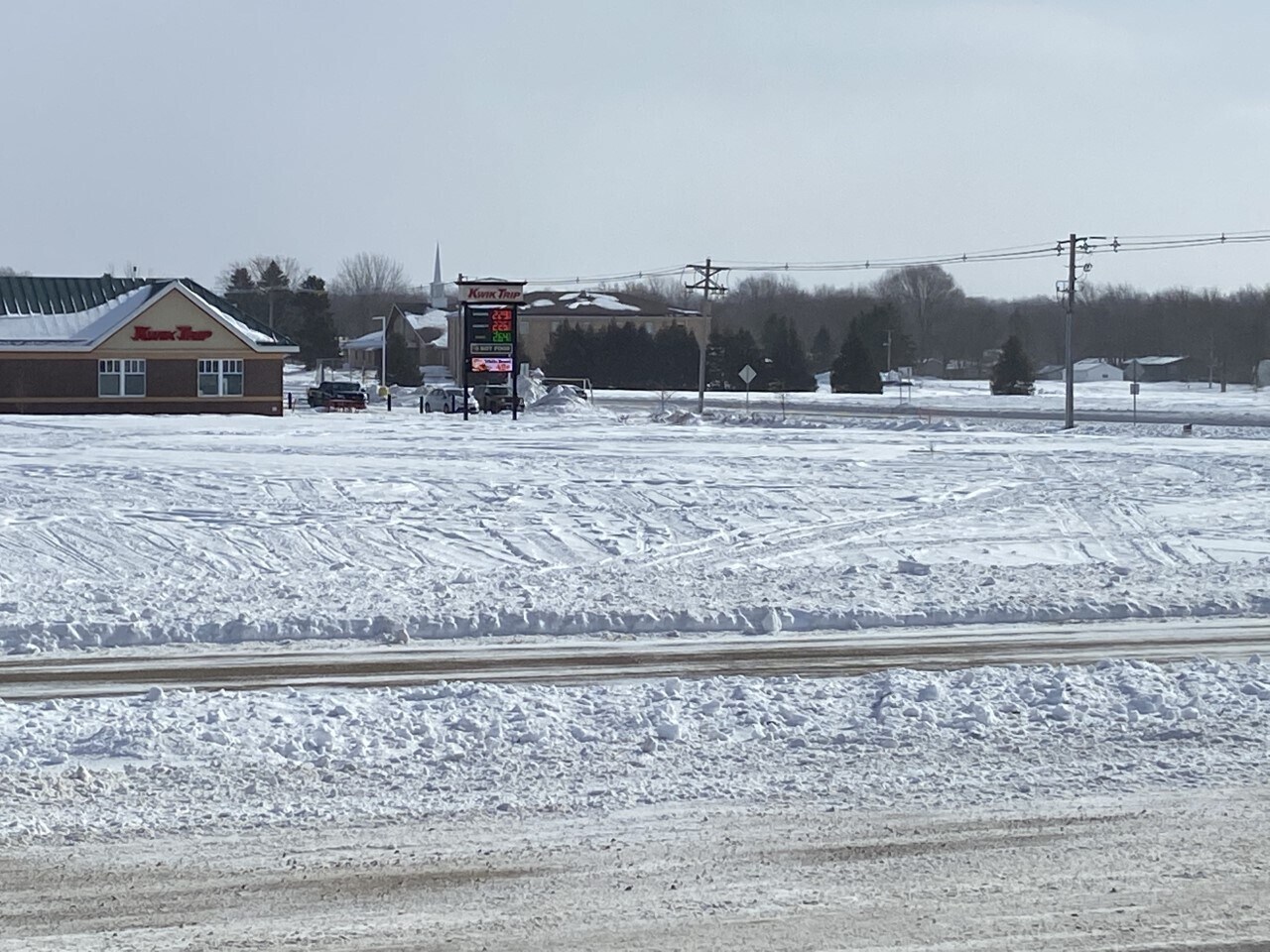 NE Landmark Dr, Owatonna, MN à vendre Photo de l’immeuble– Image 1 sur 4