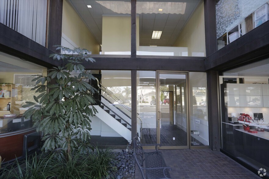 5580 E 2nd St, Long Beach, CA à louer - Hall d’entrée – Image 3 sur 3