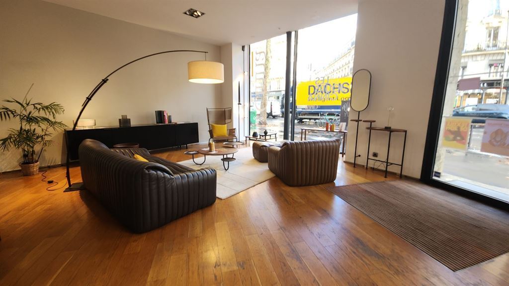 Local commercial dans Paris à louer Photo intérieure– Image 1 sur 9