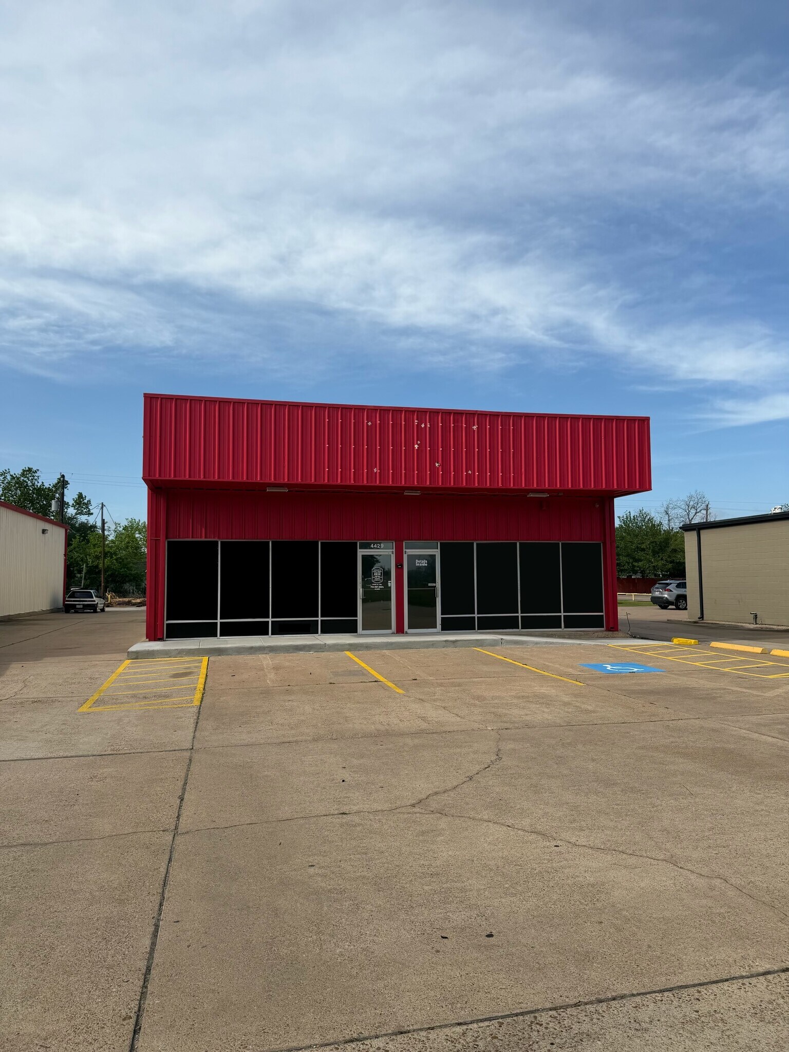 4429 Spencer Hwy, Pasadena, TX à louer Photo principale– Image 1 sur 26