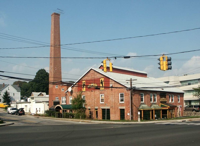 2 Wilton Ave, Norwalk, CT à louer - Photo de l’immeuble – Image 3 sur 18