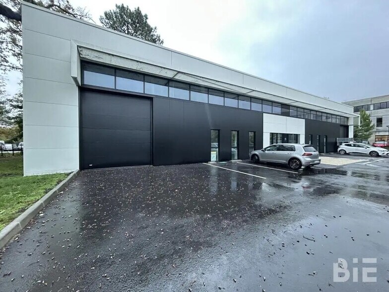 Bureau dans Mérignac à louer - Photo de l’immeuble – Image 2 sur 8