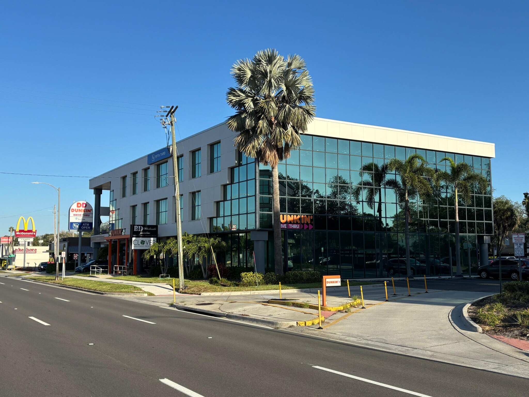 4427 W Kennedy Blvd, Tampa, FL à louer Photo de l’immeuble– Image 1 sur 6