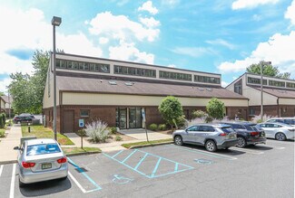 Plus de détails pour 67-74 Brunswick Woods Dr, East Brunswick, NJ - Bureau à louer