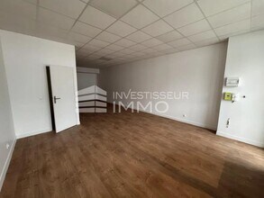 Bureau dans Serris à louer Photo intérieure– Image 2 sur 3