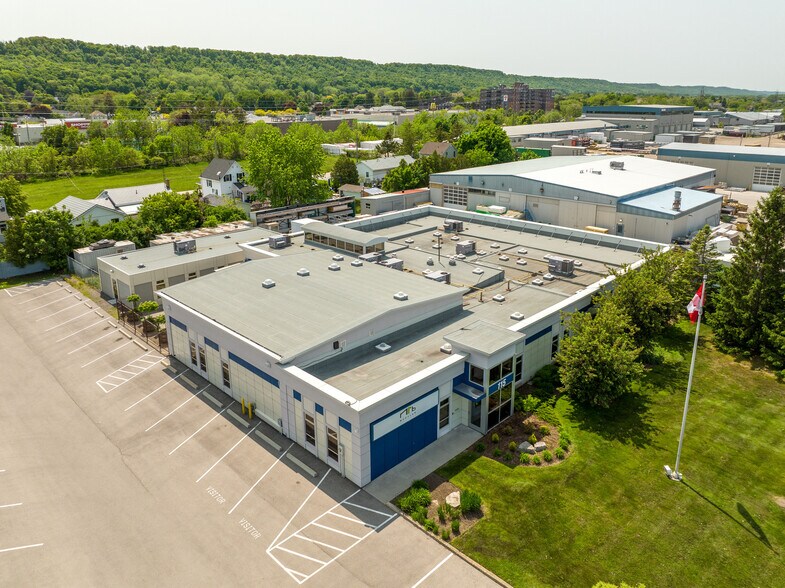 115 S Service Rd, Grimsby, ON à vendre - Aérien – Image 2 sur 5