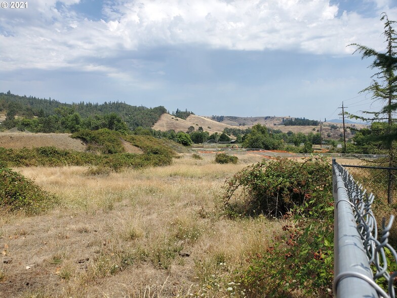 0 Quarry Rd, Roseburg, OR à vendre - Photo principale – Image 2 sur 6