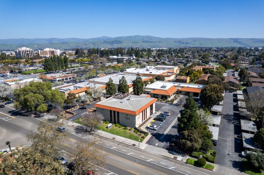 6140 Cottle Rd, San Jose, CA à vendre - Photo de l’immeuble – Image 3 sur 5