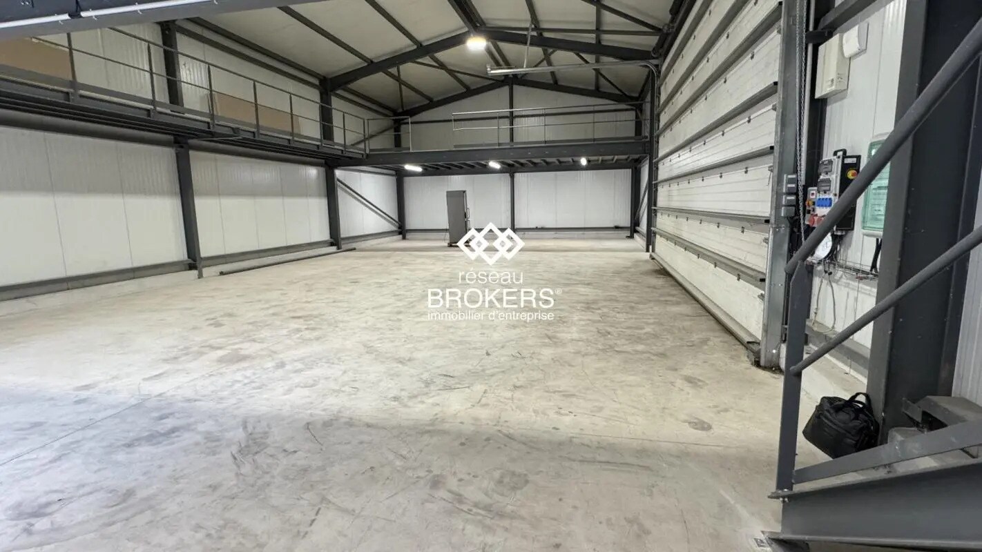 Industriel/Logistique dans Châteaurenard à vendre Photo de l’immeuble– Image 1 sur 5