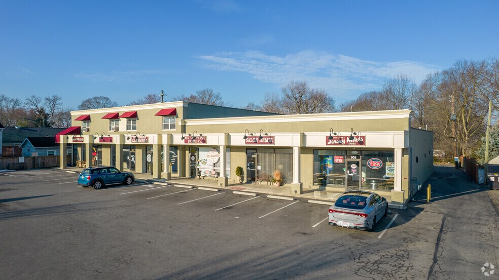 893-905 High St, Worthington, OH à louer - Photo de l’immeuble – Image 2 sur 9