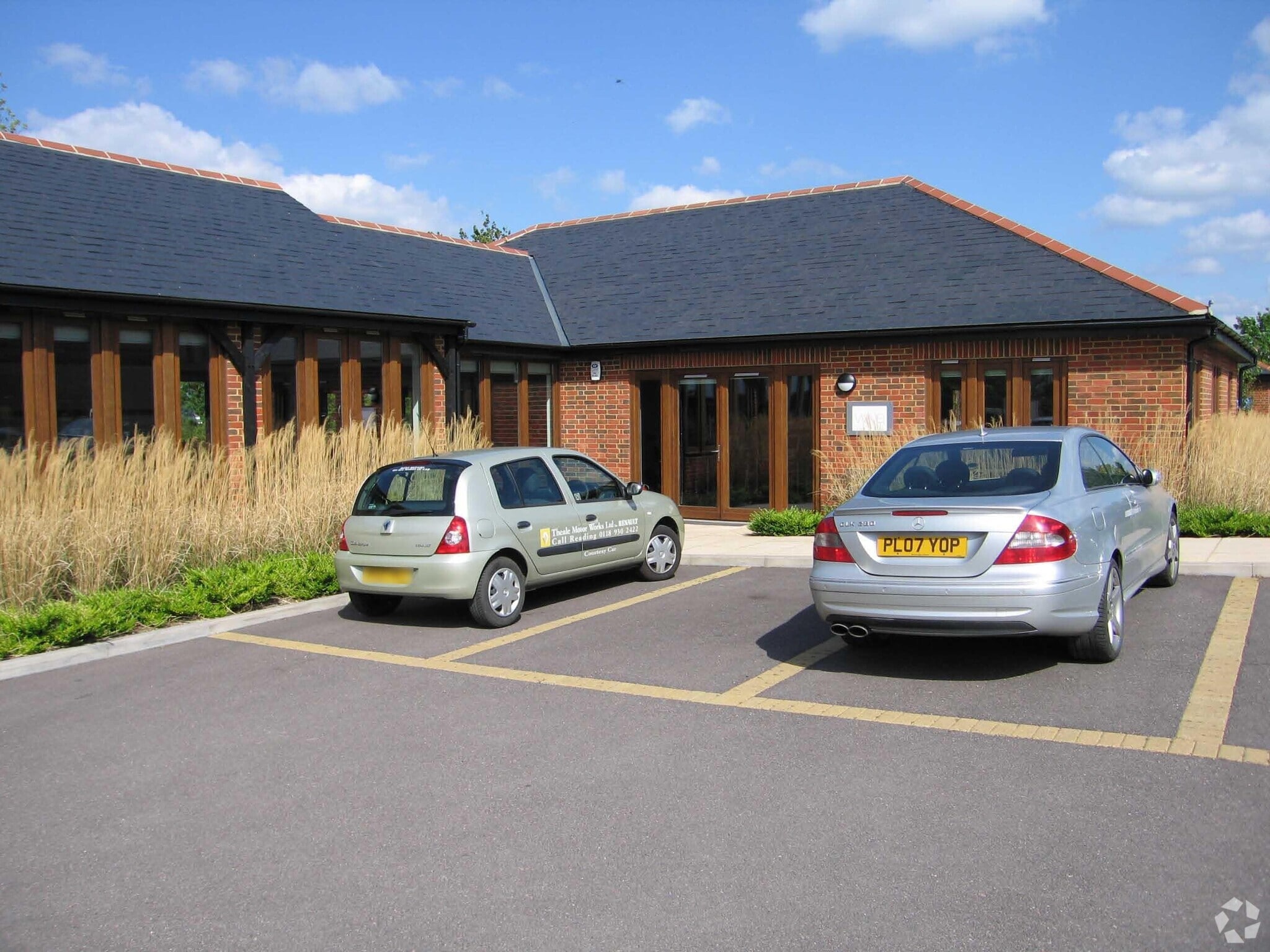Bloomfieldhatch Ln, Reading à louer Photo principale– Image 1 sur 3