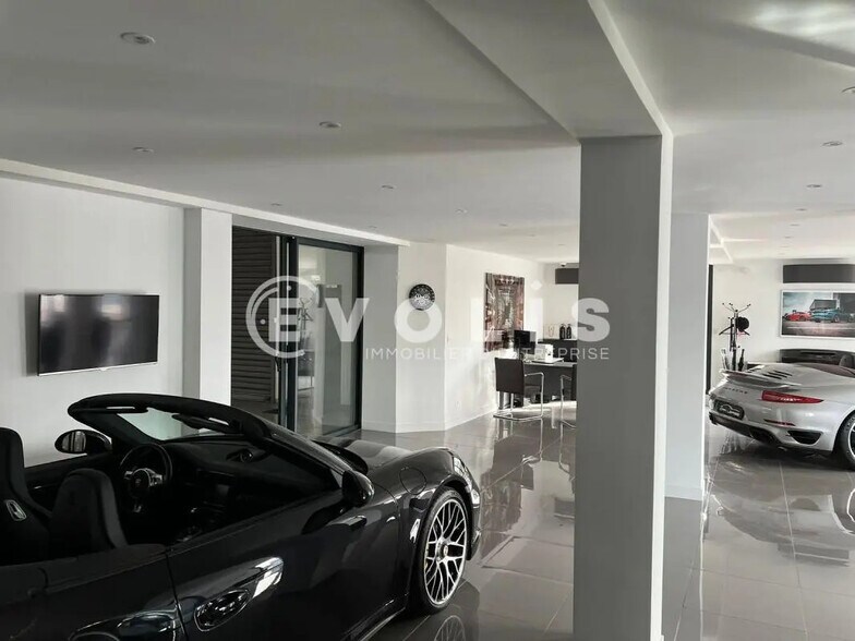 Bureau dans Décines-Charpieu à louer - Photo intérieure – Image 3 sur 11