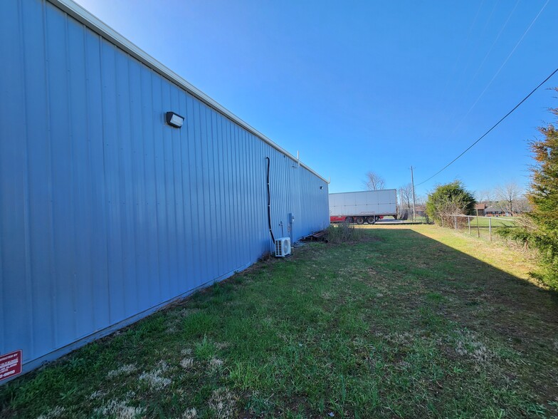 475 Three Springs rd, Bowling Green, KY à louer - Photo principale – Image 2 sur 12