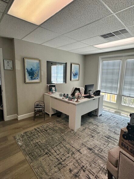 533 Versailles Dr, Maitland, FL à louer - Hall d’entrée – Image 2 sur 12